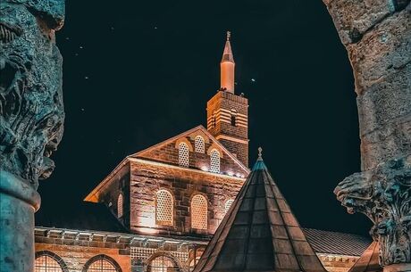 DİYARBAKIR MARDİN URFA TURU ''SIRA GECELİ''